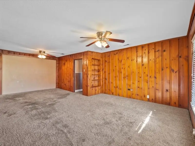 555 E James Street, Wills Point, TX 75169 - Image #3