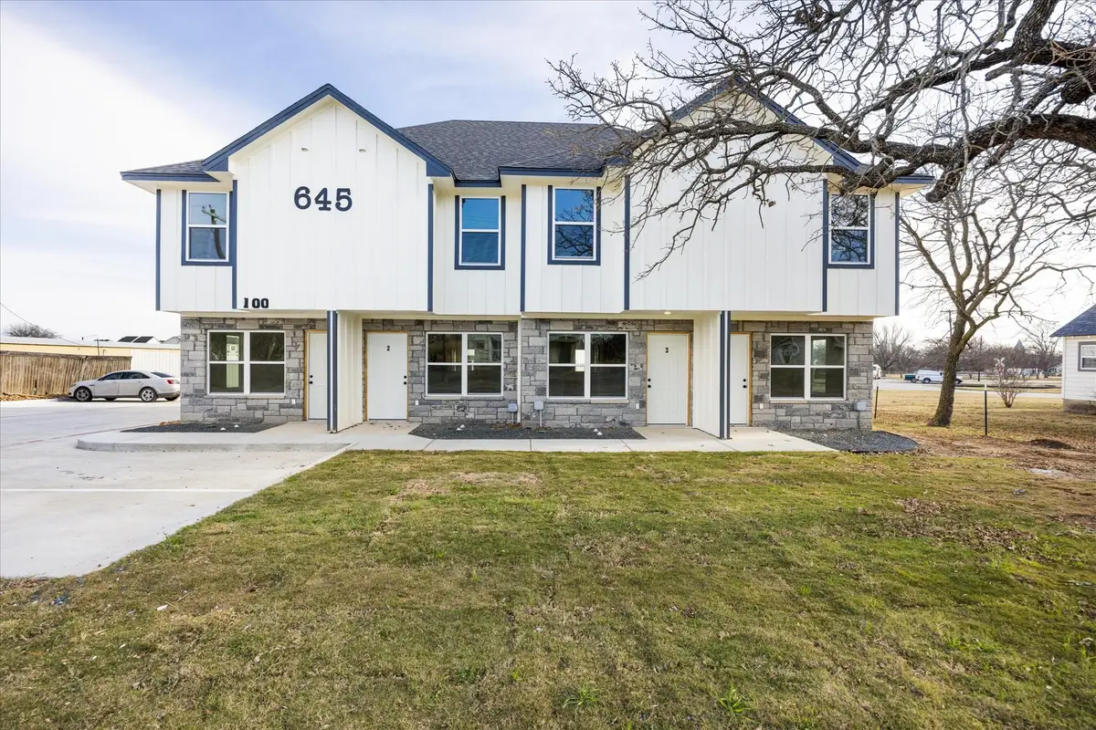 645 N Mccart, Stephenville, TX 76401 - Image #1