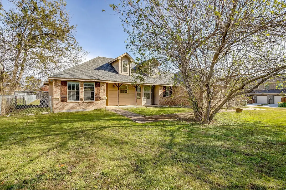300 W Godley Avenue, Godley, TX 76044 - Image #1