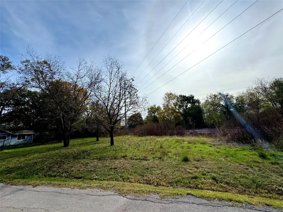 111 E Rob Avenue, Corsicana, TX 75110 - Image #2