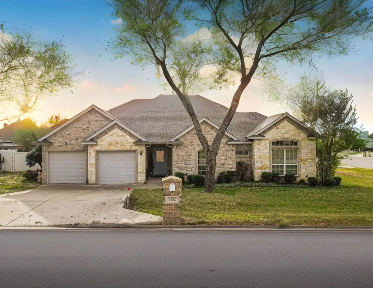 9420 Gleneagles Drive, Granbury, TX 76049 - Image #1