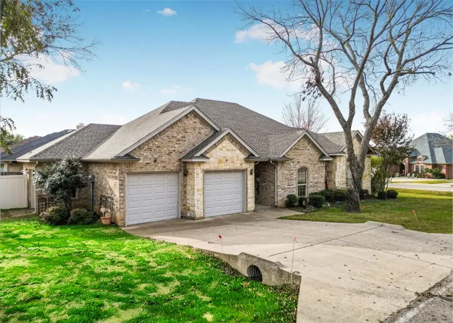 9420 Gleneagles Drive, Granbury, TX 76049 - Image #2