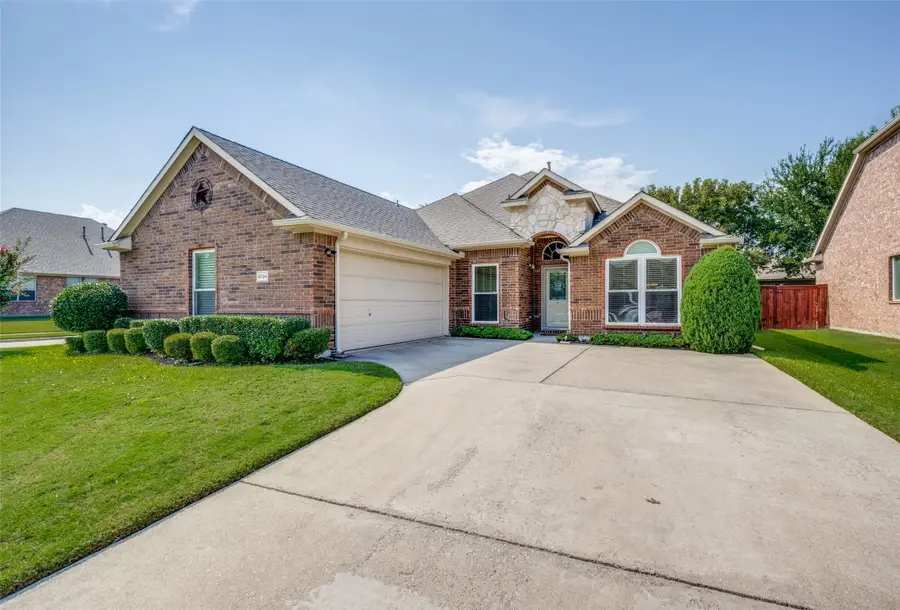 9704 Havenway Drive, Justin Roanoke, TX 76226 - Image #2
