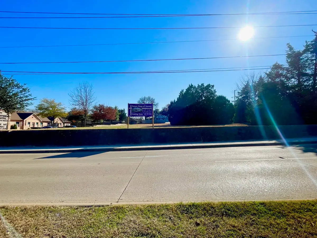 400 E Pleasant Run Road, Desoto, TX 75115 - #1