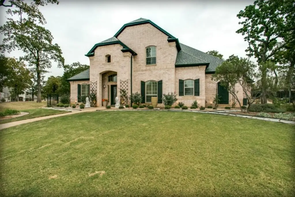 1218 Hunters Haven Drive, Kennedale, TX 76060 - Image #1