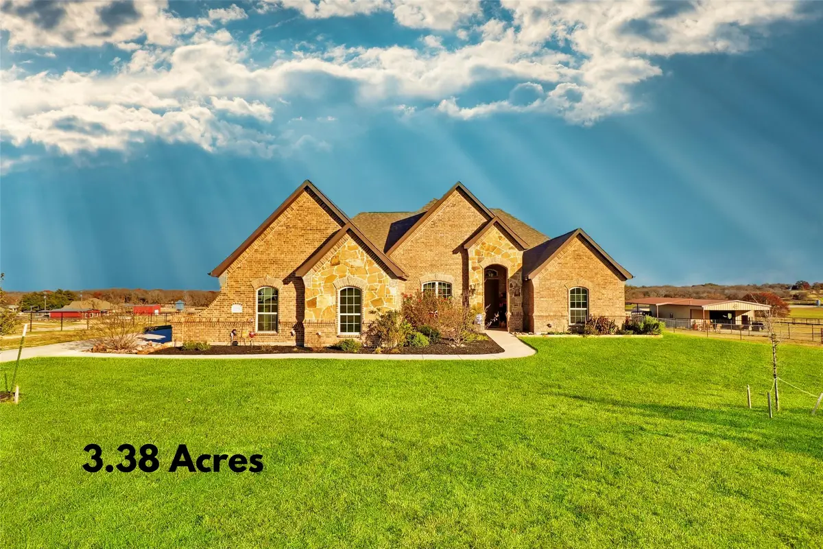 694 Jennings Lane, Azle, TX 76020 - Image #1