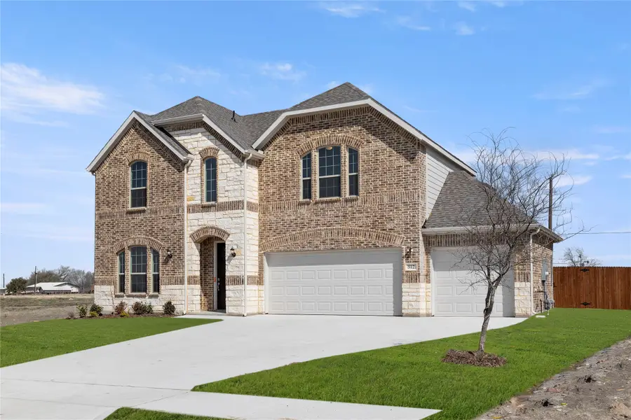 512 Pinnacles Court, Forney, TX 75126 - Image #2