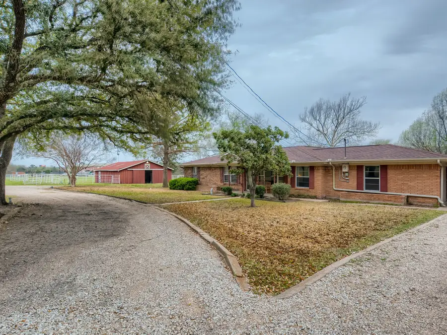 4260 Lasater Road, Balch Springs, TX 75181 - Image #3
