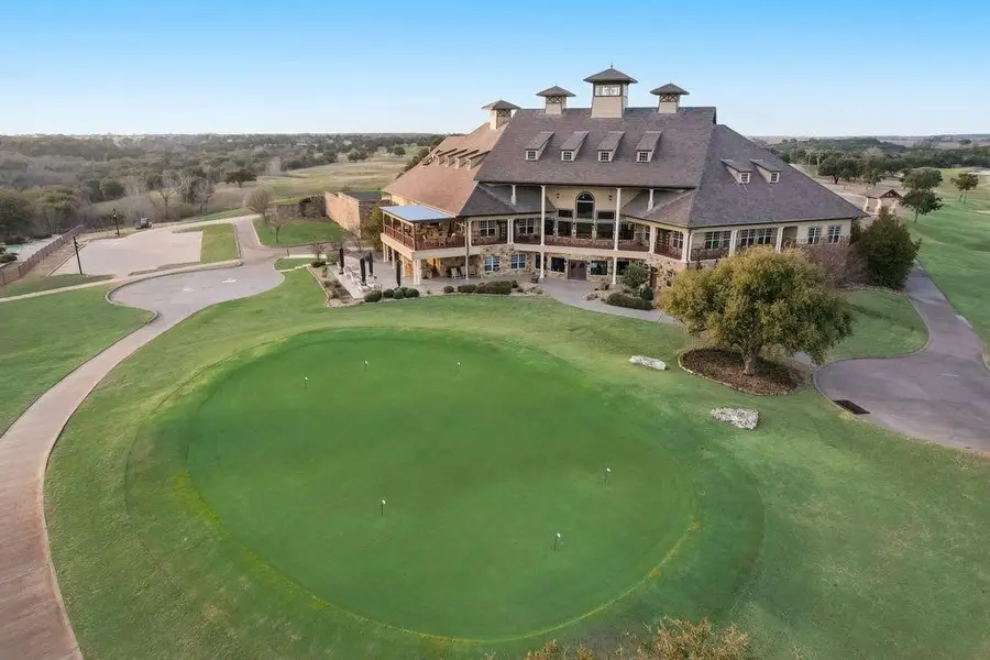6233 Annanhill Circle, Cleburne, TX 76033 - Image #3