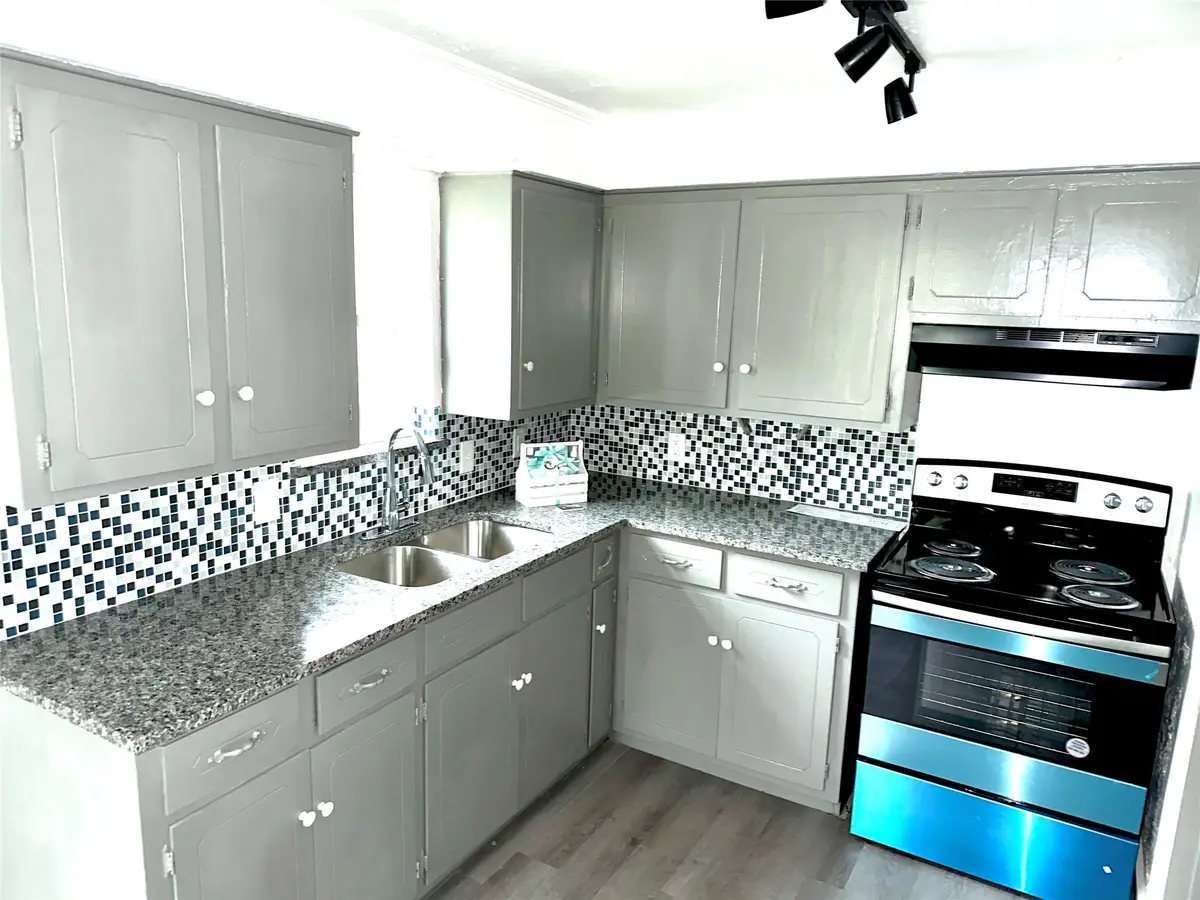 209 S Walnut Street, Winnsboro, TX 75494 - Image #1