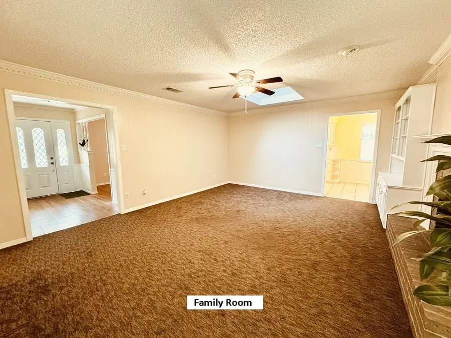 1916 Weymouth Court, Arlington, TX 76013 - Image #3