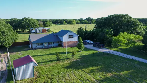 2305 County Road 2510, Quinlan, TX 75474