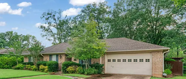 1030 Laurel Lane, Paris, TX 75460