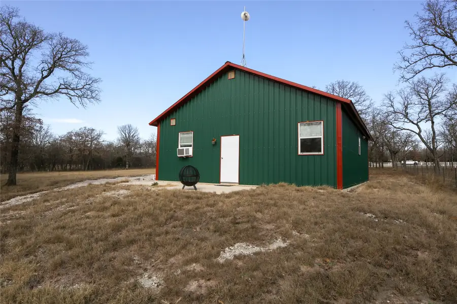 246 Silver Lakes Drive, Sunset, TX 76270 - Image #3