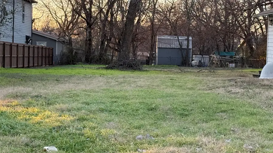 1203 Mill Street, Gainesville, TX 76240 - Image #2