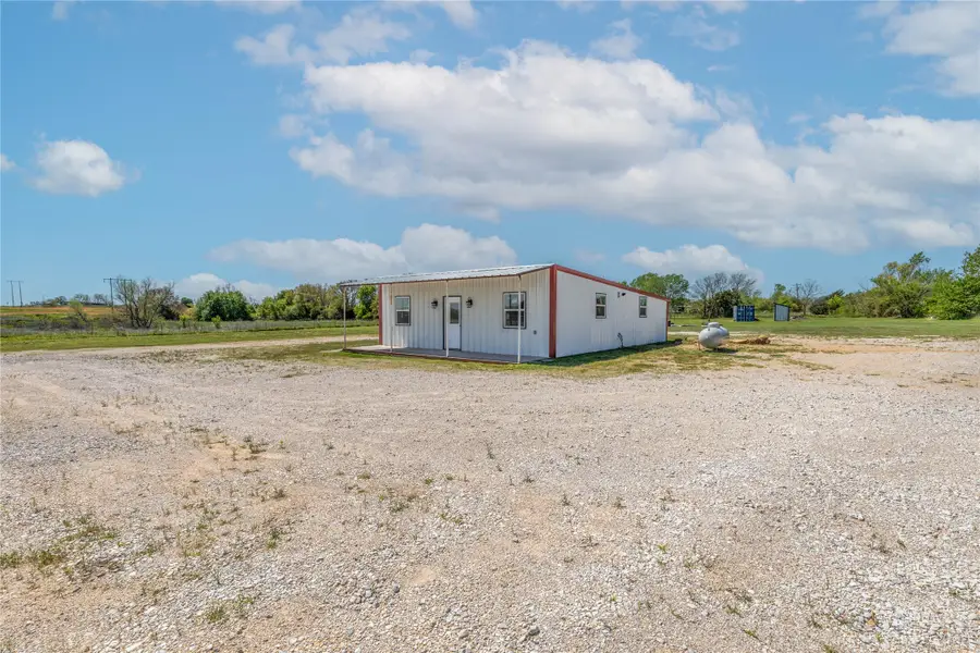 6819 Us Highway 287 South Access Road, Bowie, TX 76230 - Image #2
