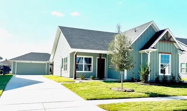 625 Charlotte Lane, Burleson, TX 76028 - Image #2