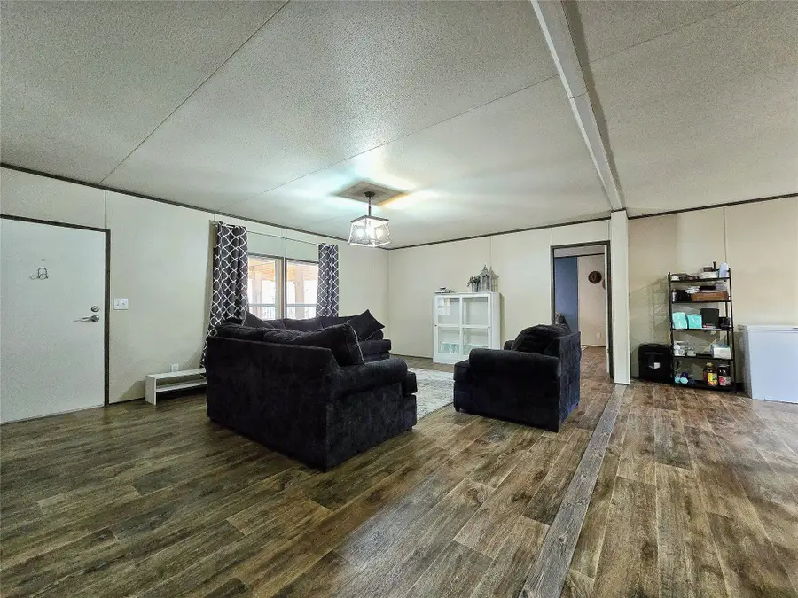 688 Vz County Road 4910, Ben Wheeler, TX 75754 - Image #2