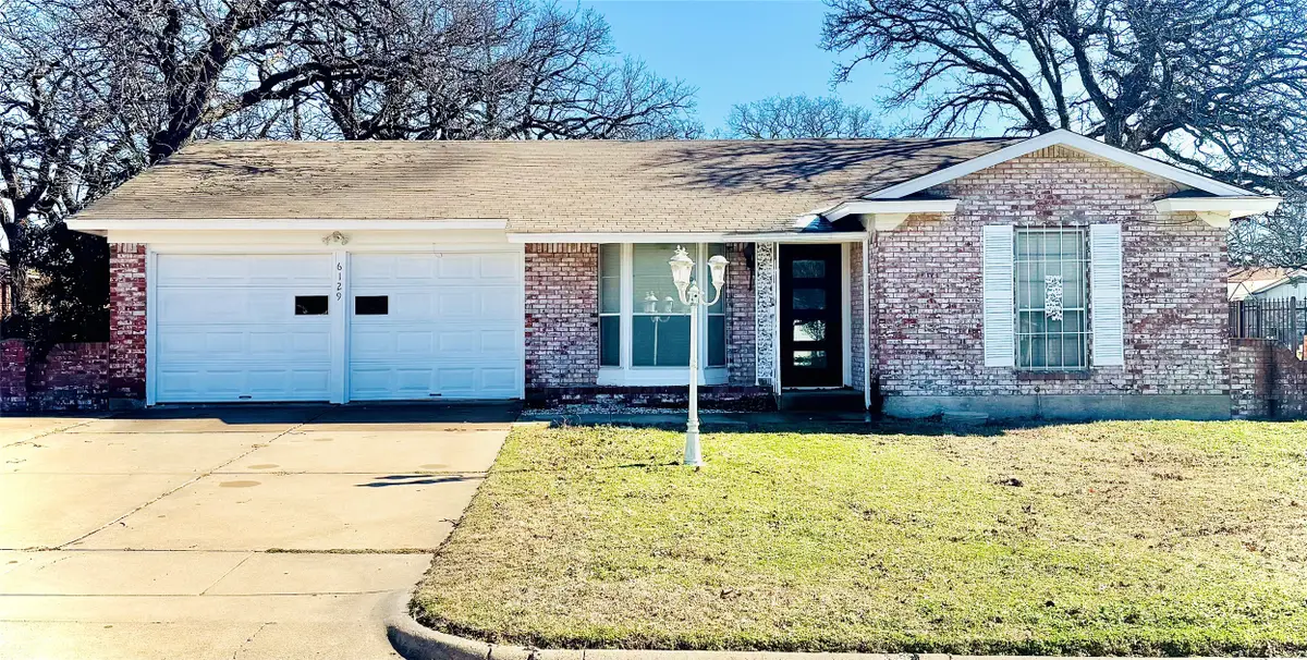 6129 Forest Edge Drive, Forest Hill, TX 76119 - Image #1