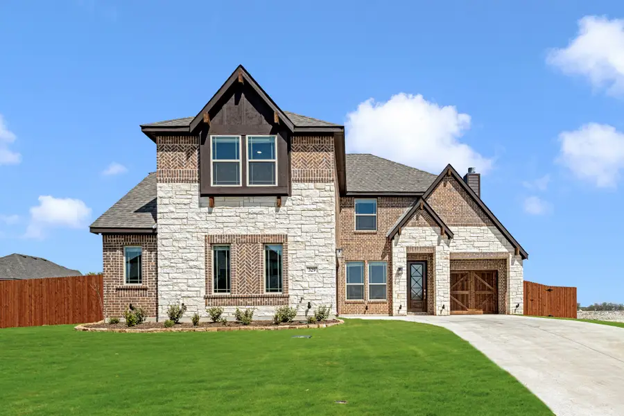 329 Sparkling Springs Drive, Waxahachie, TX 75165 - Image #2