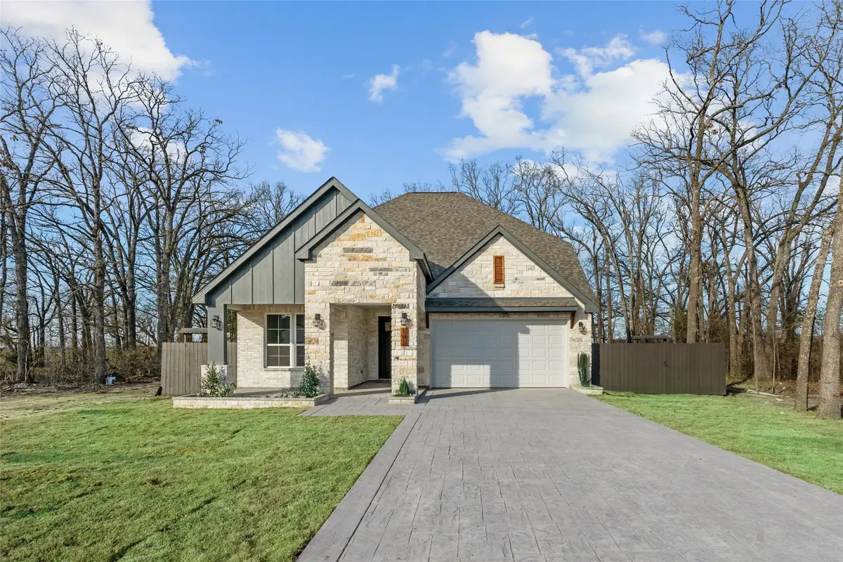 105 Water Oak Road, Trinidad, TX 75163 - Image #1