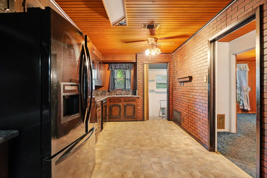 831 17th Street Se, Paris, TX 75460 - Image #2