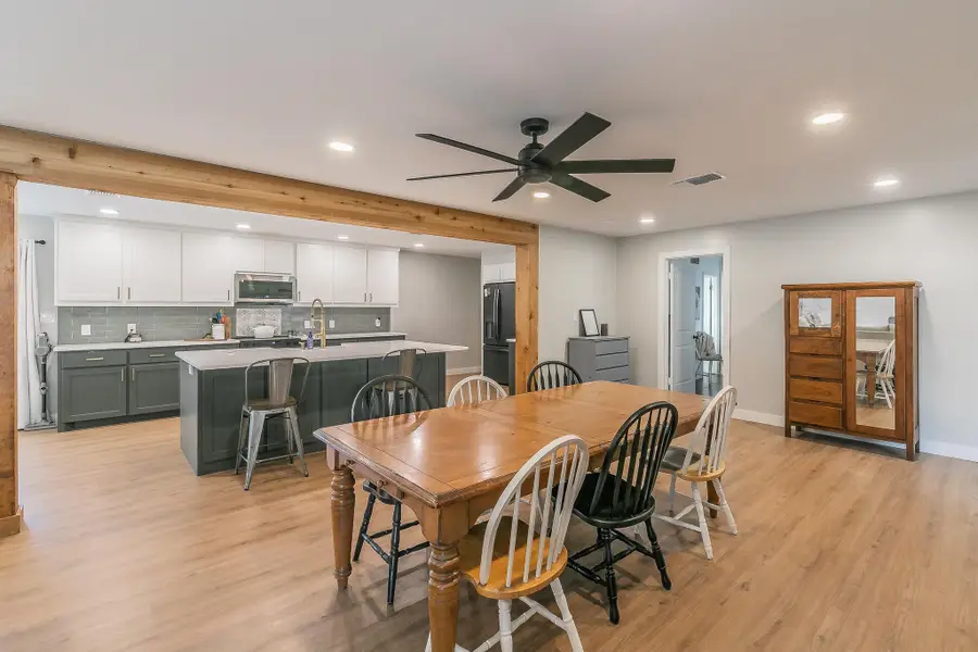 632 Forest Lane, Hurst, TX 76053 - Image #2