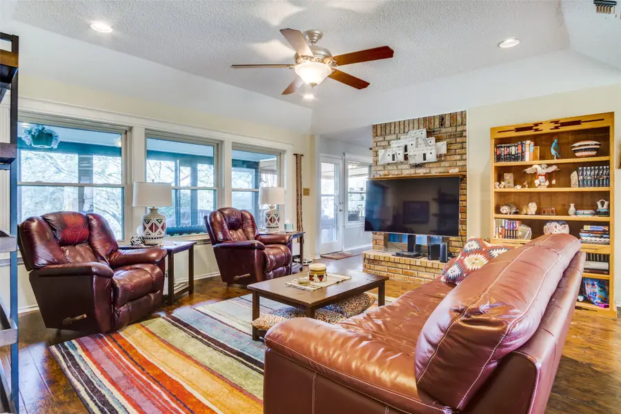 10124 Wandering Way Street, Benbrook, TX 76126 - Image #2