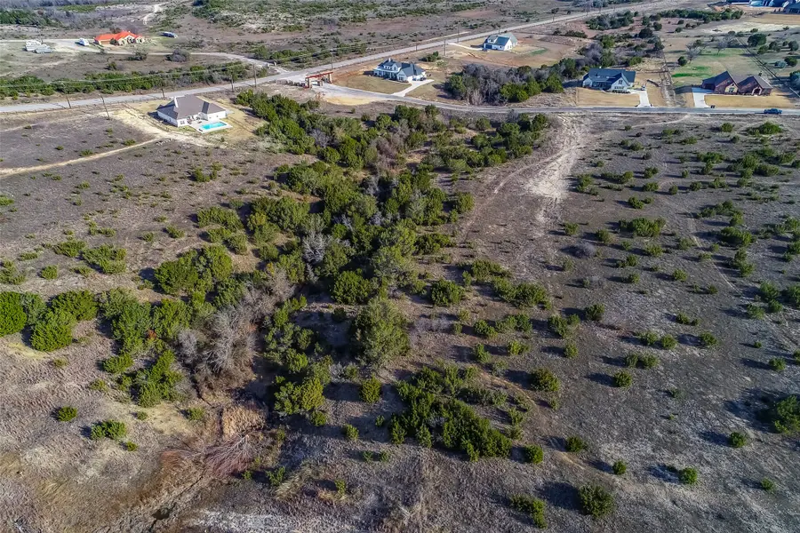 1004 Eagles Bluff Drive, Weatherford, TX 76087 - Image #2