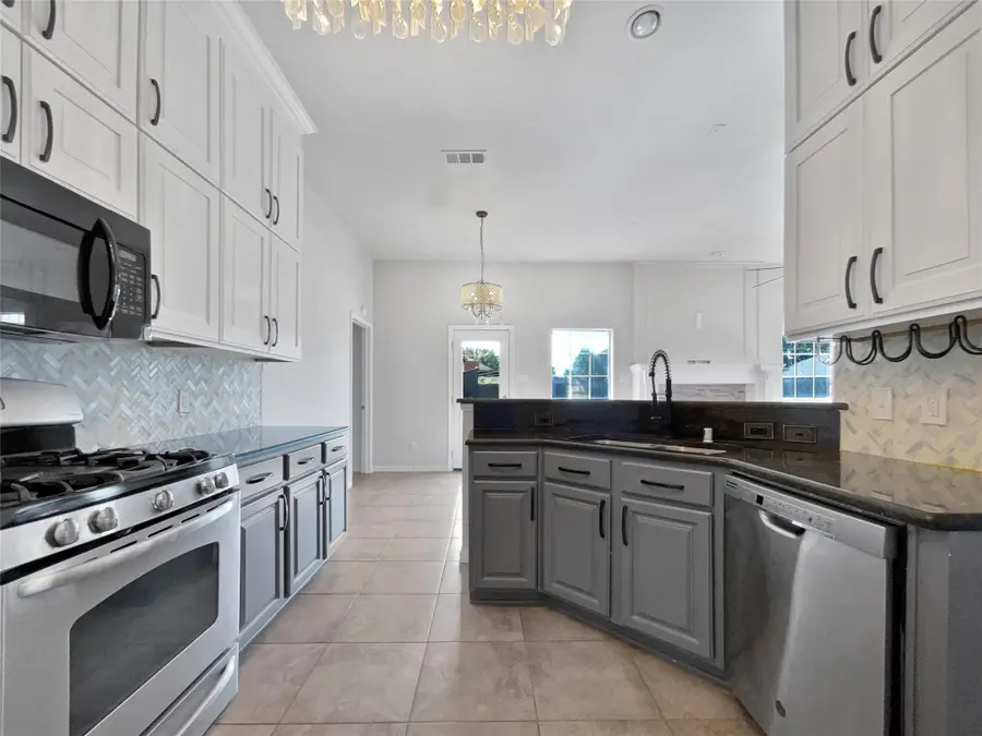 1829 Boyd Court, Carrollton, TX 75010 - Image #2