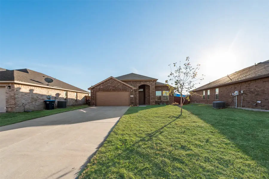 9765 Osprey Drive, Fort Worth, TX 76108 - Image #3