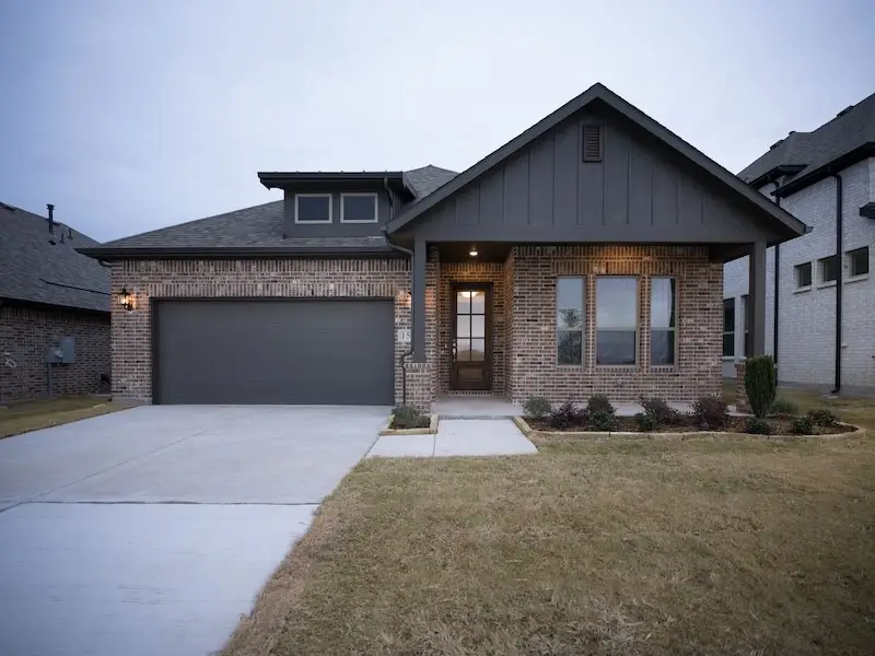 151 Winterwood Drive, Lavon, TX 75166 - Image #1
