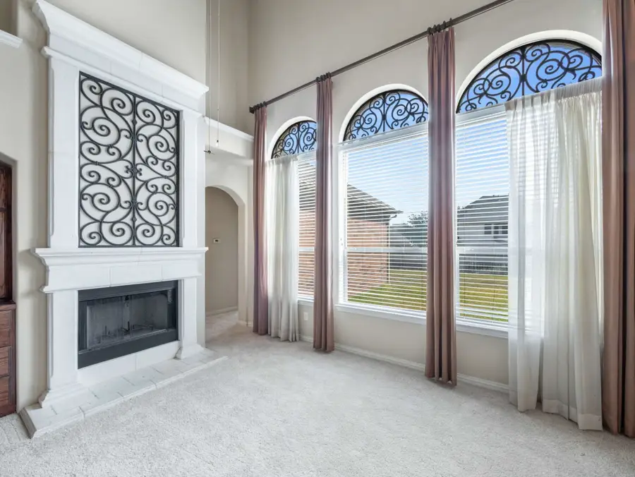 969 Tara Drive, Burleson, TX 76028 - Image #2