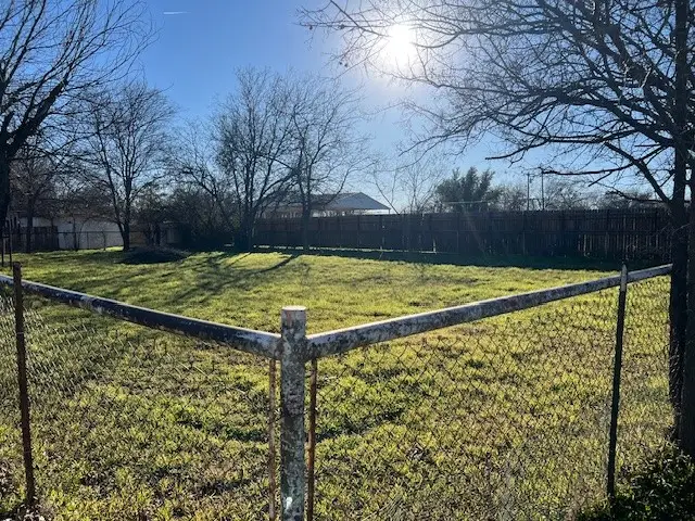 202 Hensley Street, Jacksboro, TX 76458 - Image #2