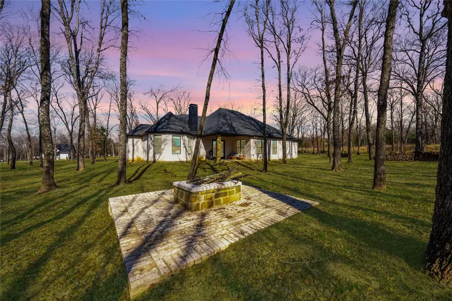 107 Oakbend Trail, Mabank, TX 75147 - Image #2