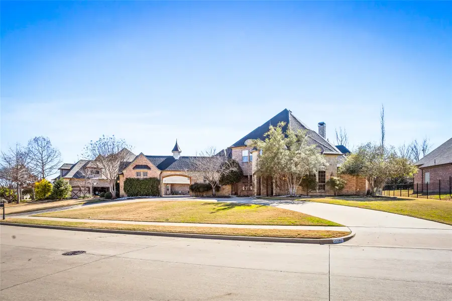 3305 Clubview Drive, Justin Roanoke, TX 76226 - Image #2