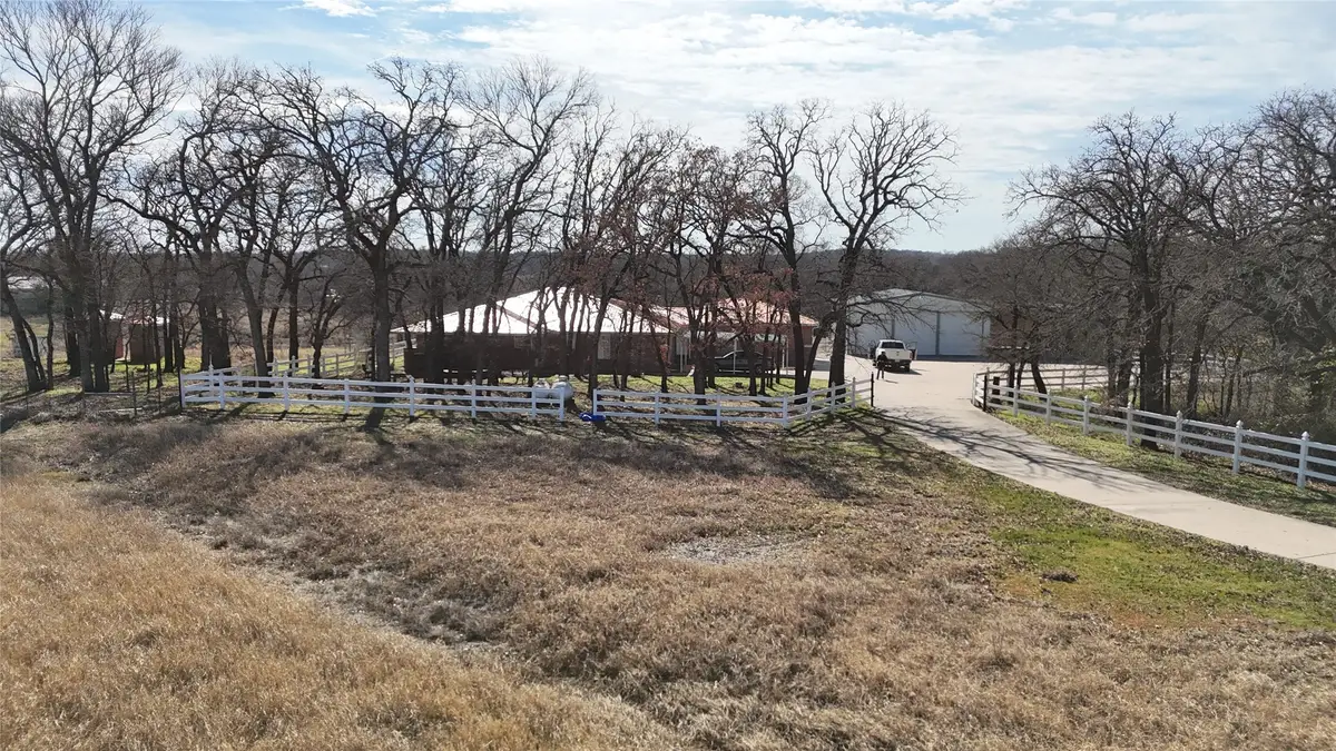 7401 Briar Road, Azle, TX 76020 - Image #1