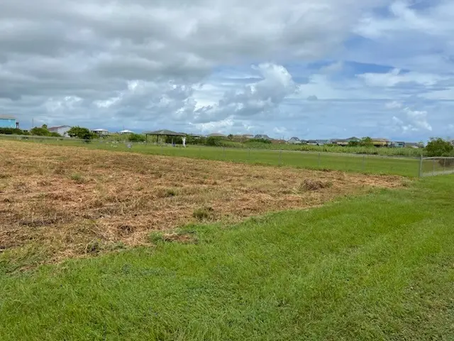 1236 Hwy 87, Crystal Beach, TX 77650 - Image #3