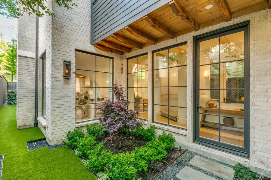 4007 Hawthorne Avenue, Dallas, TX 75219 - #3