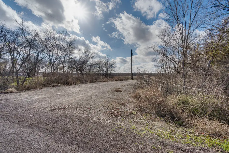 811 1st Street, Maypearl, TX 76064 - Image #3