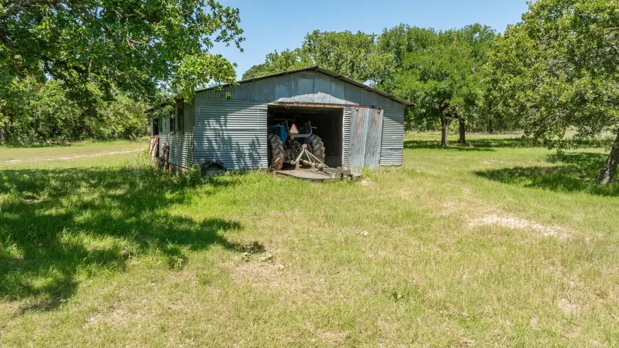 1275 County Road 216, Iredell, TX 76649 - Image #2