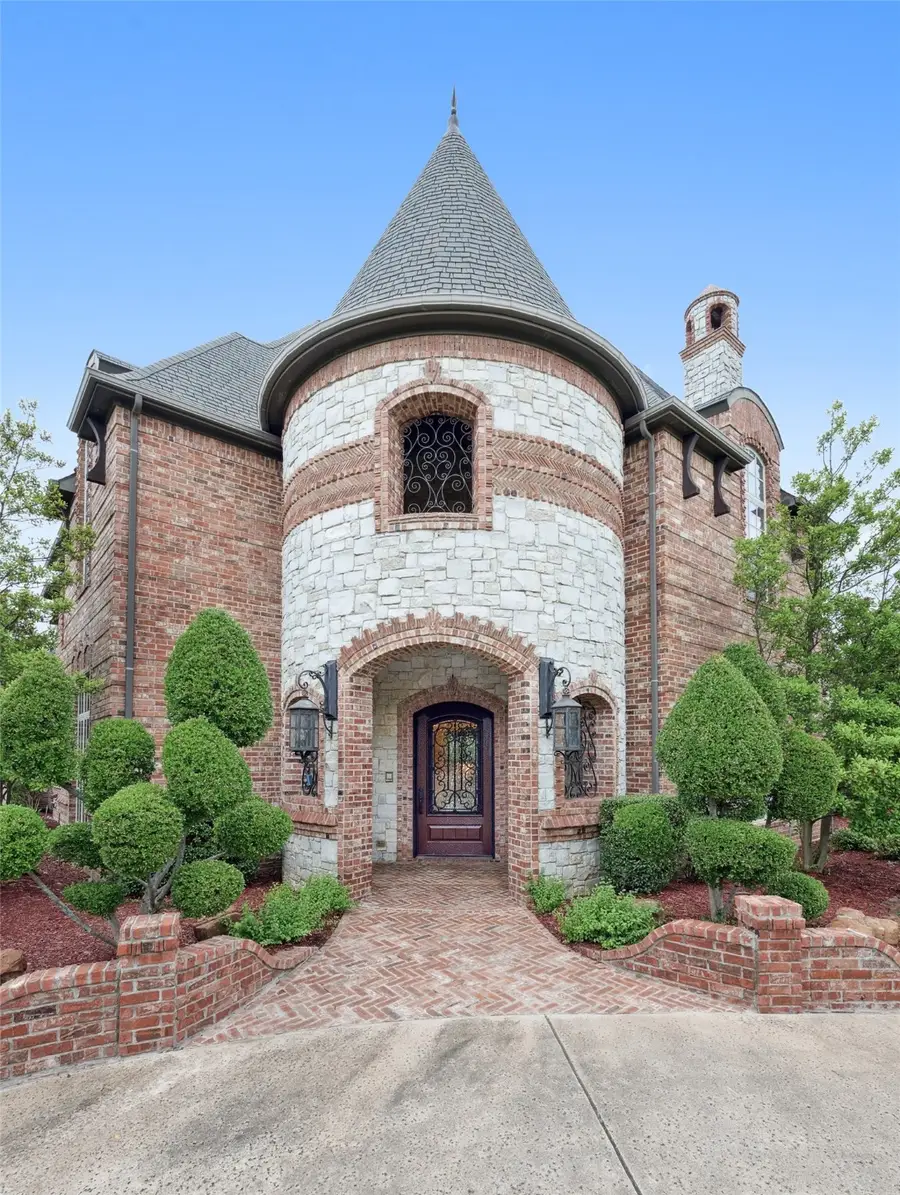 6900 Sir Spencer Court, Colleyville, TX 76034 - Image #2