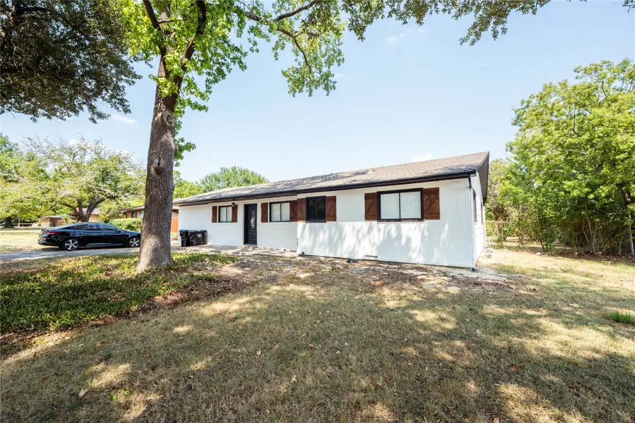 5209 Stonewall Street, Greenville, TX 75402 - Image #2