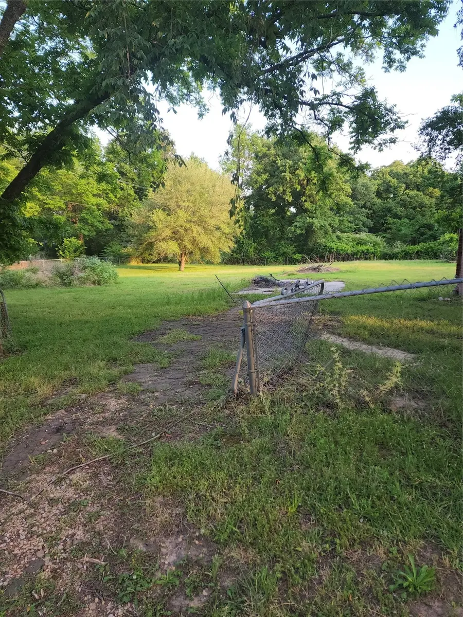 103 Dardenwood Way, Payne Springs, TX 75156 - Image #2