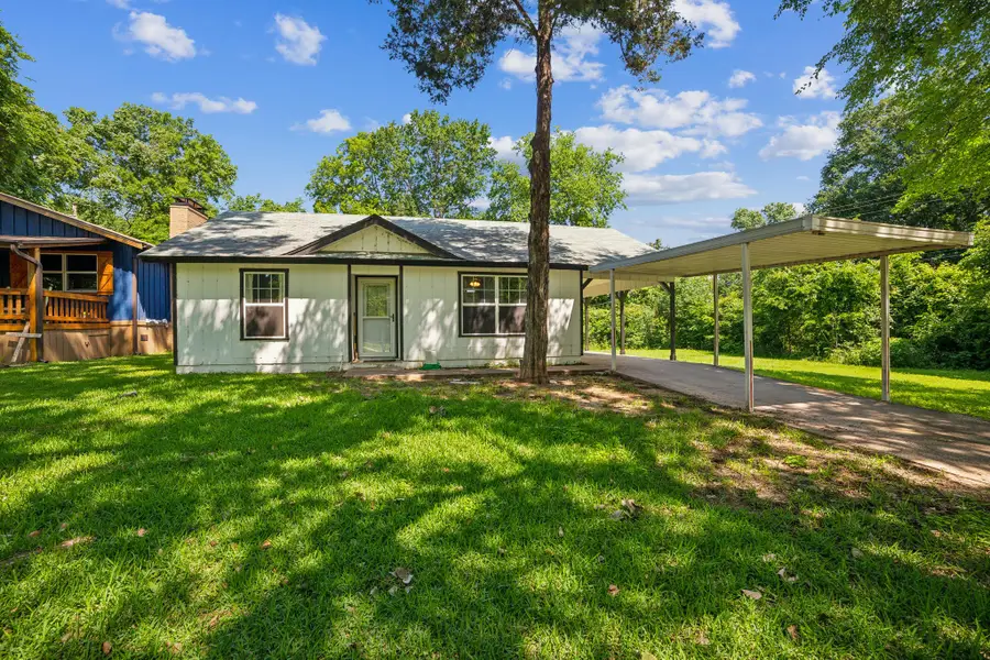 521 Hilltop Drive, Tool, TX 75143 - Image #3