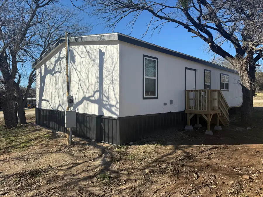 3501 Lake Granbury Drive, Granbury, TX 76048 - Image #2