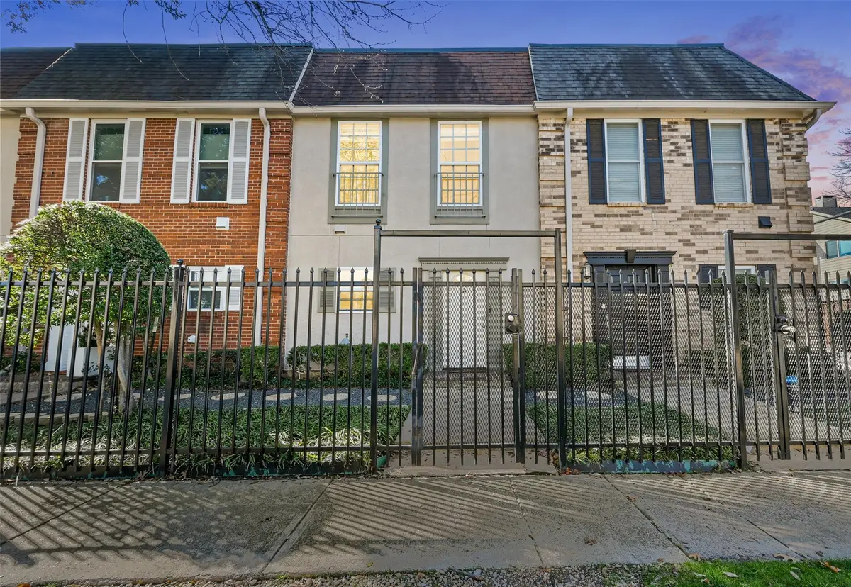 2727 Shelby Avenue #D, Dallas, TX 75219 - Image #1