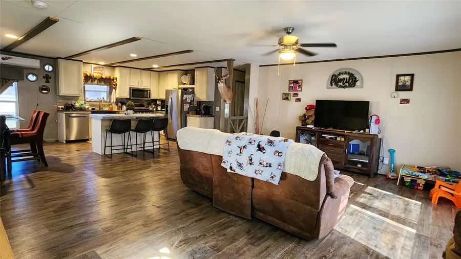 412 Redtner Street, Winters, TX 79567 - Image #2