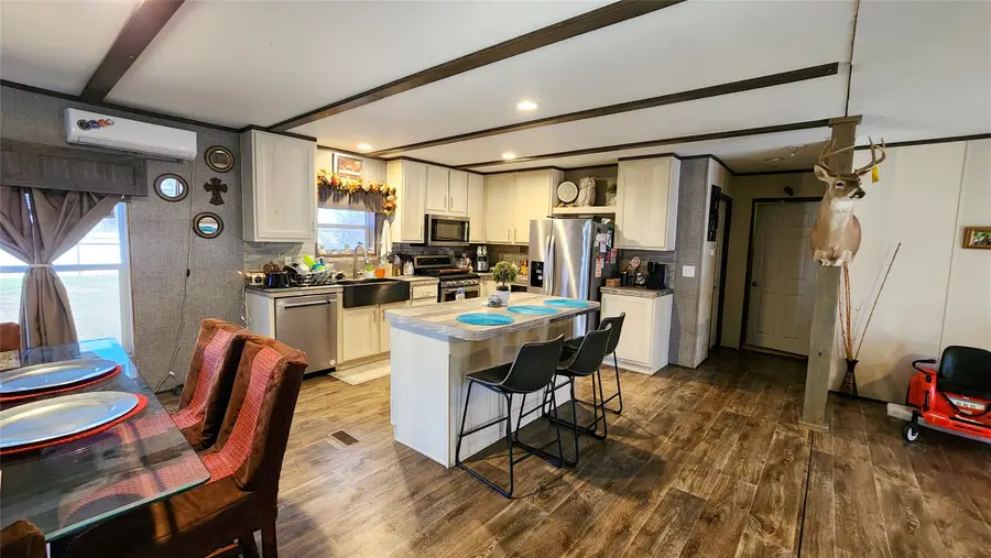 412 Redtner Street, Winters, TX 79567 - Image #3