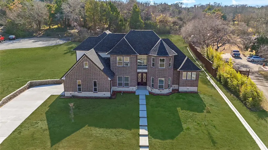 702 Linkcrest Drive, Duncanville, TX 75137 - Image #2